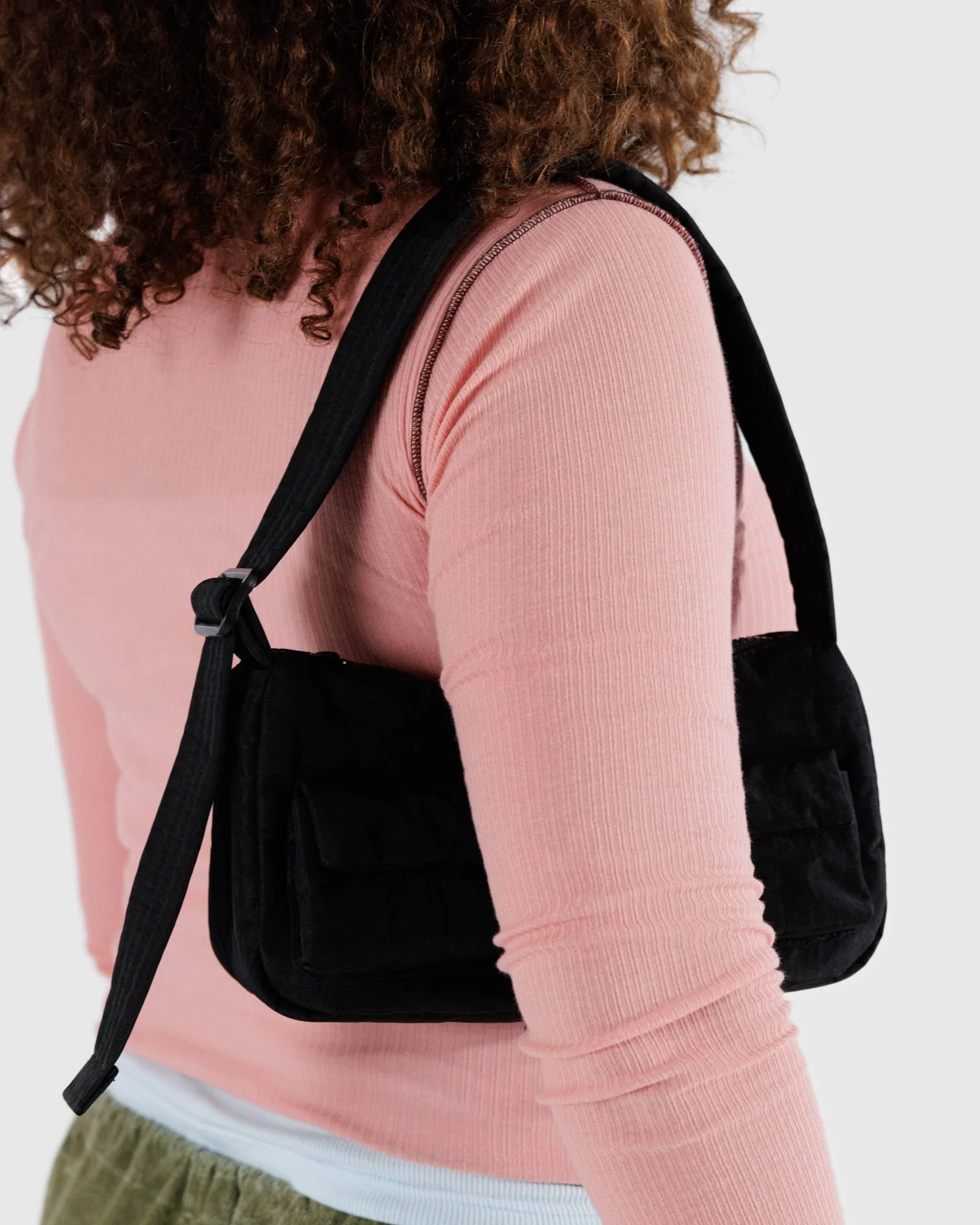 Baggu Cargo Shoulder Bag - Black - Image 2