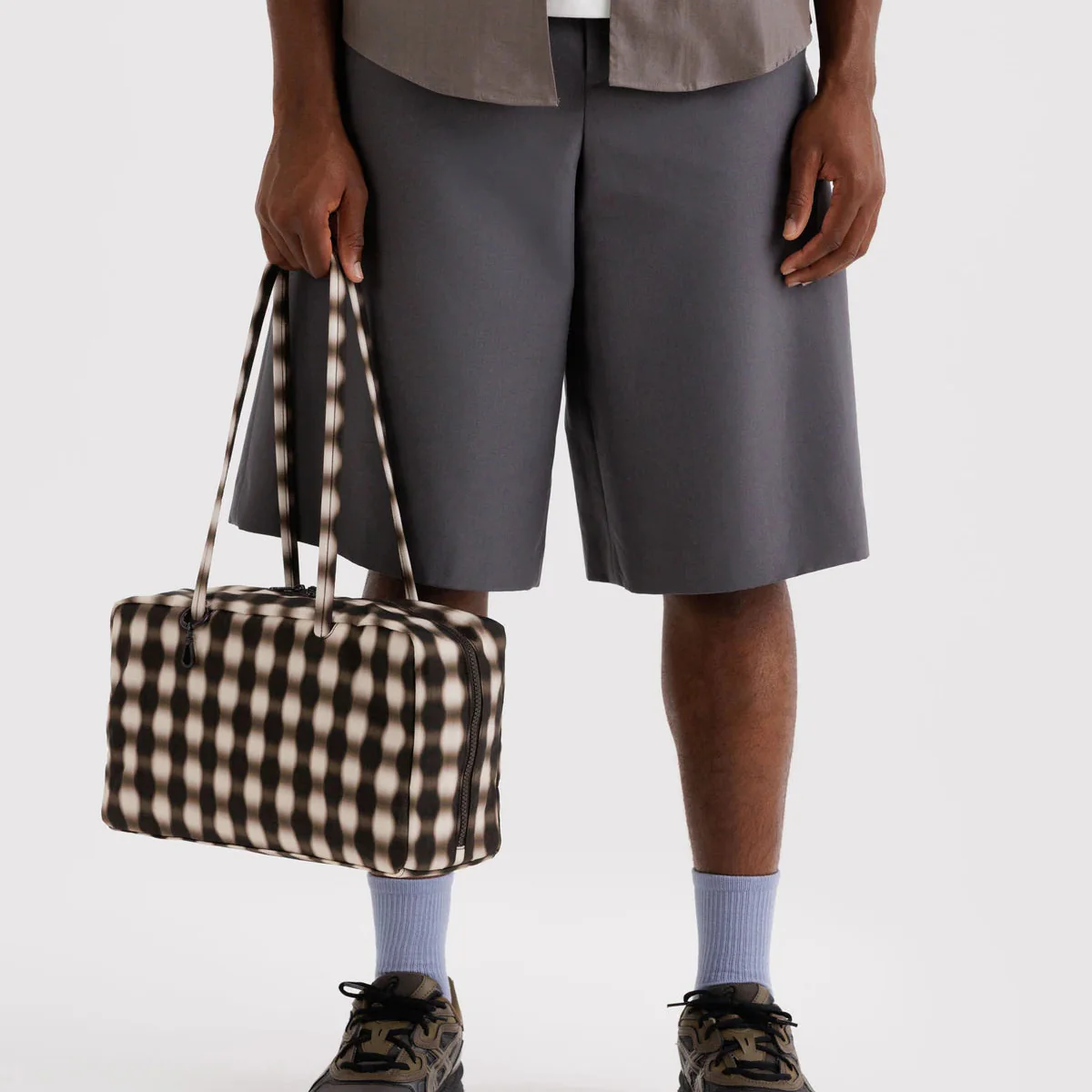 Baggu Medium Nylon Bowler Bag - Blurred Gingham Brown - Image 2