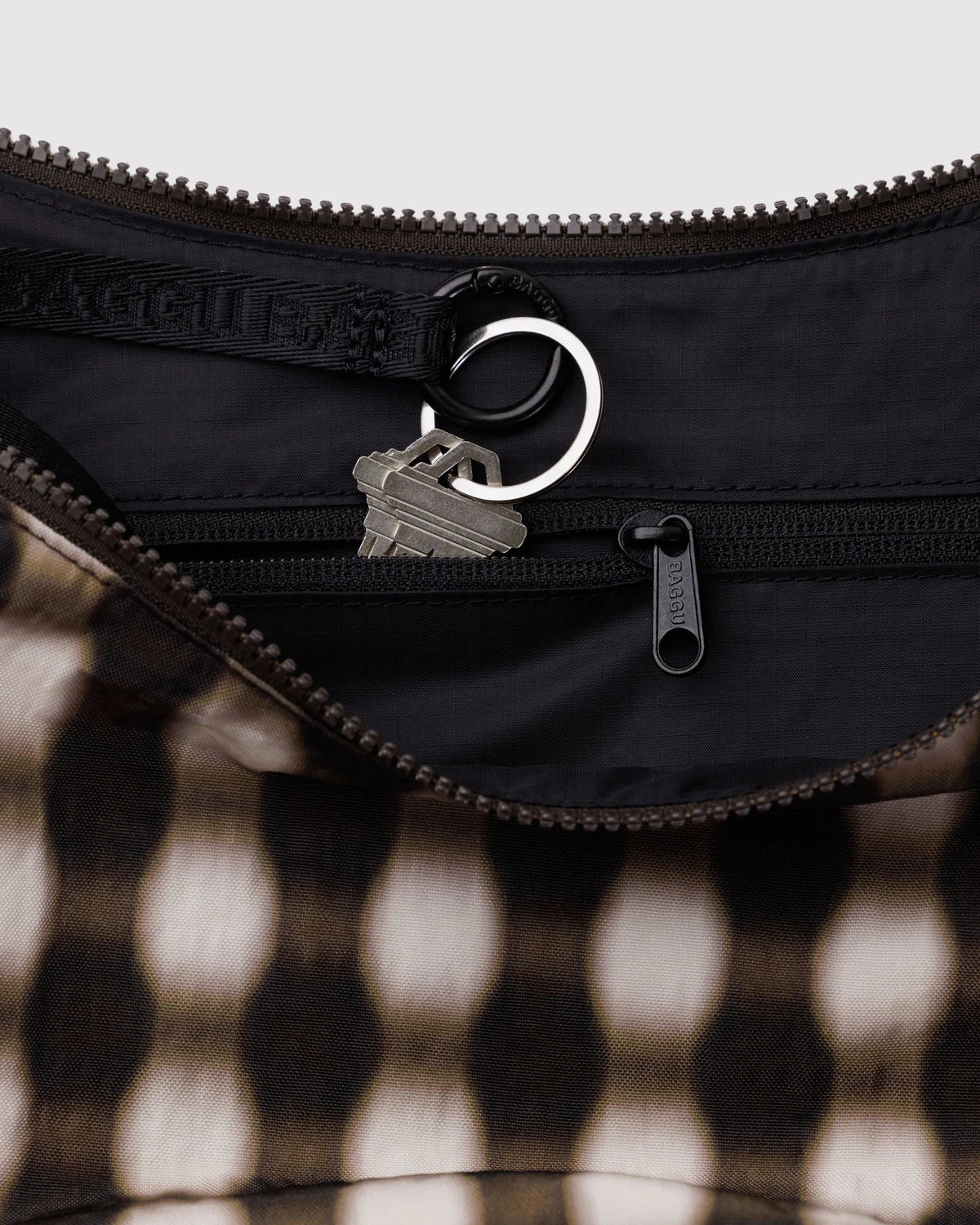 Baggu Medium Nylon Crescent Bag - Blurred Gingham Brown - Image 3