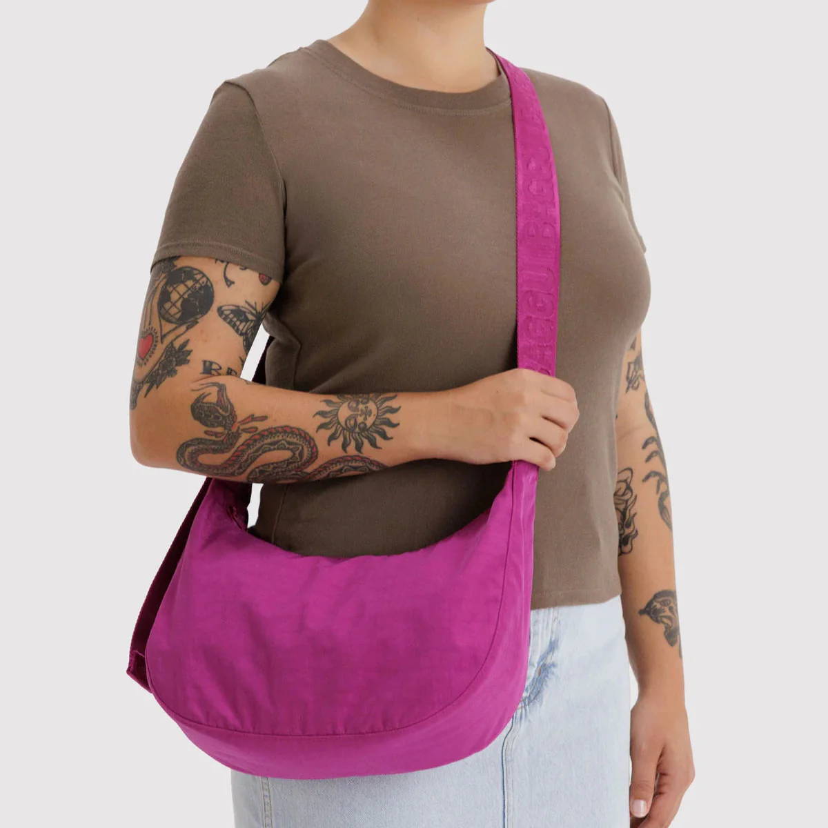 Baggu Medium Nylon Crescent Bag - Deep Fuchsia - Image 2