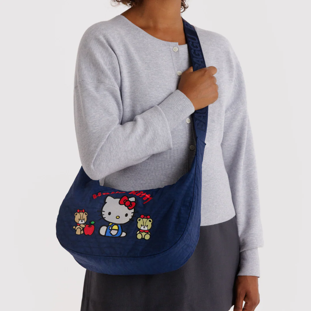 Baggu Medium Nylon Crescent Bag - Embroidered Hello Kitty & Teddy - Image 2
