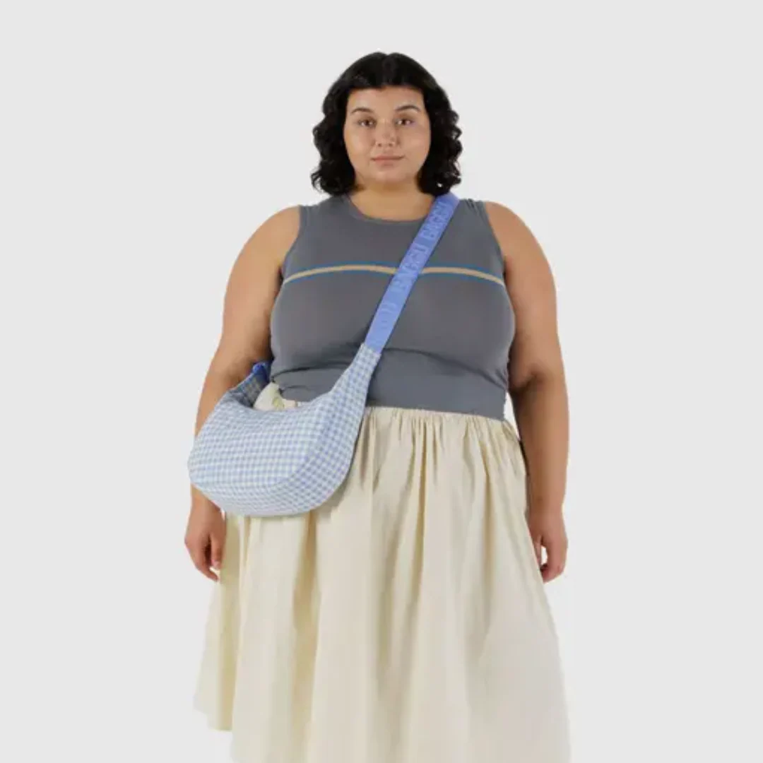 Baggu Medium Nylon Crescent Bag - Light Blue Gingham - Image 2