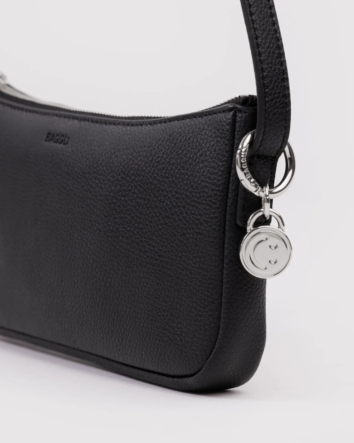 Baggu Recycled Leather Pouchette- Black - Image 3