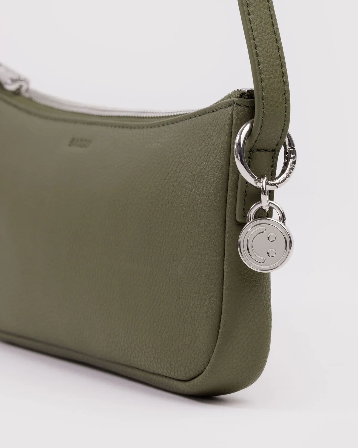 Baggu Recycled Leather Pouchette- Loden - Image 3