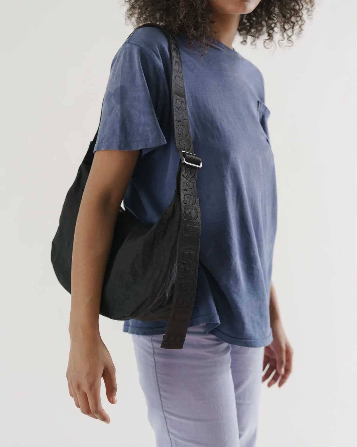 Baggu Medium Nylon Crescent Bag - Black - Image 2