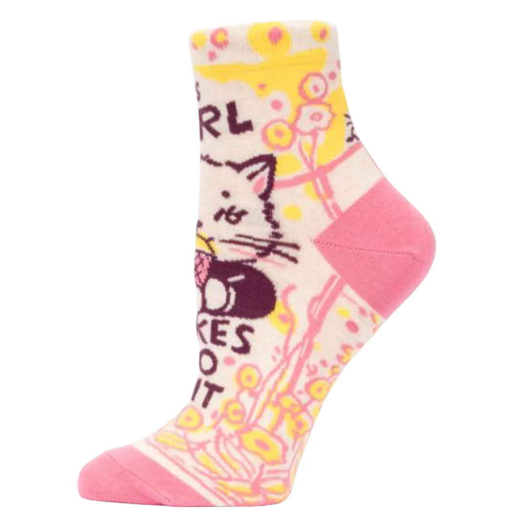 Girl Takes No Shit Women's Ankle Socks - Image 3