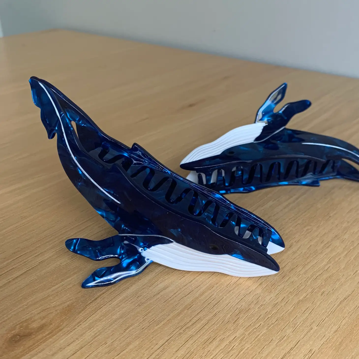 Hair Claw - Whale Deep Sea Blue - Image 2