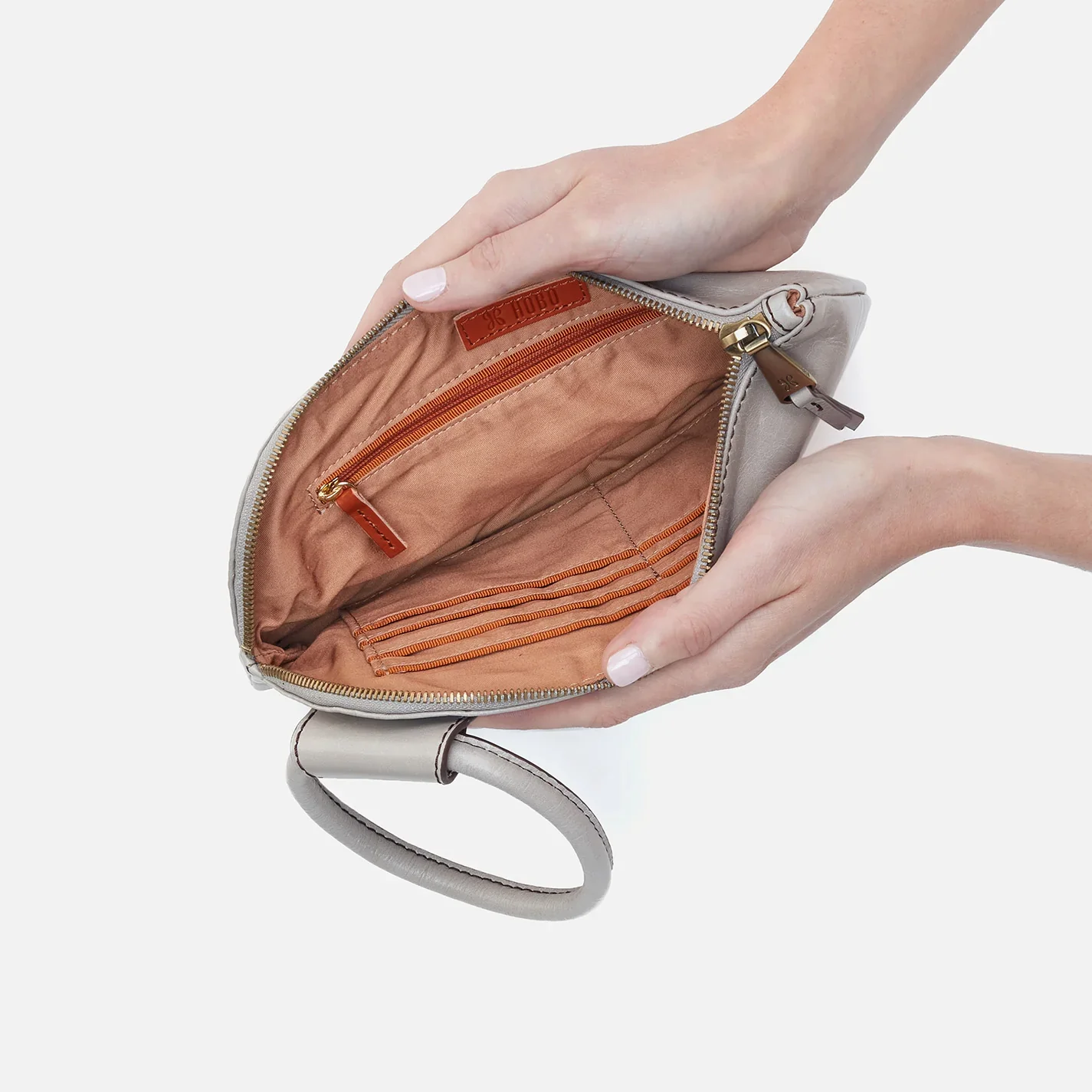 Hobo Sable Clutch - Light Grey - Image 3
