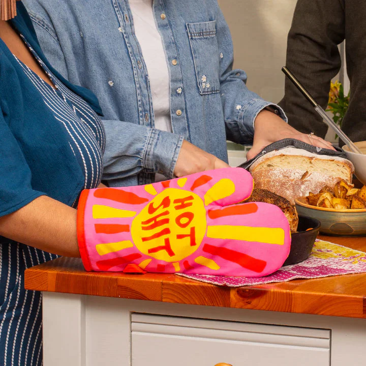 Hot Shit Oven Mitt - Image 3