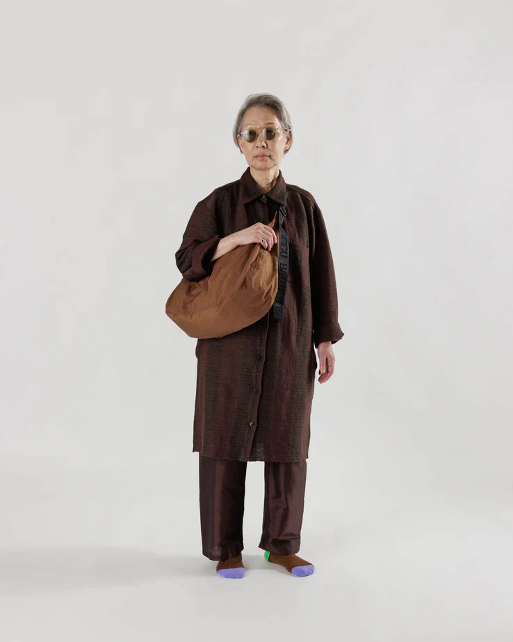 Baggu Large Nylon Crescent Bag - Brown - Image 2
