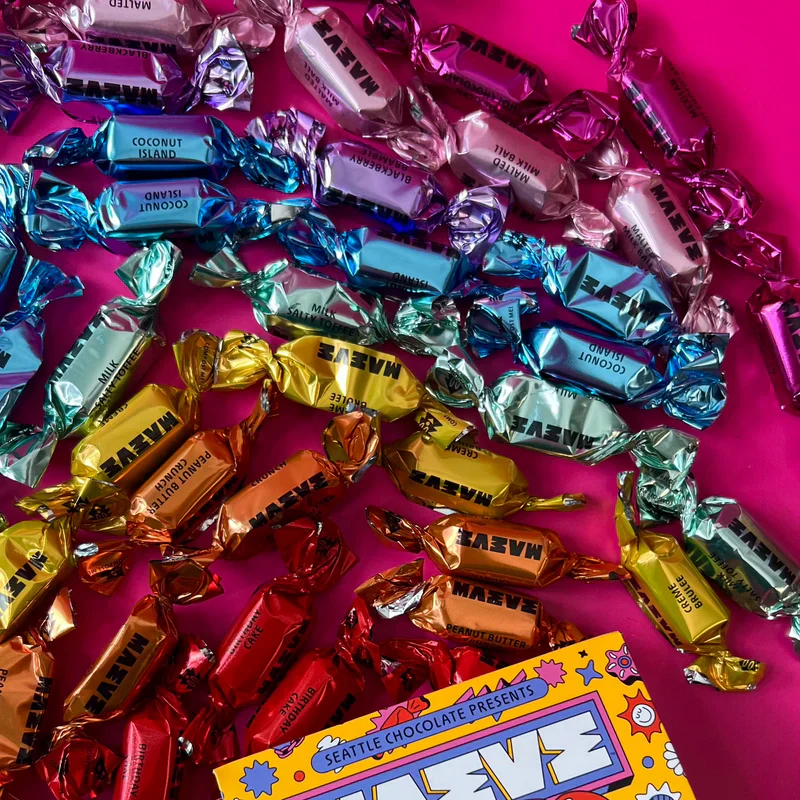 Maeve Loves You Pride Chocolate Bonbon Box - Image 2