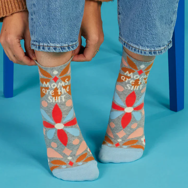 Moms Are The Sh*t Women's Ankle Socks - Image 4