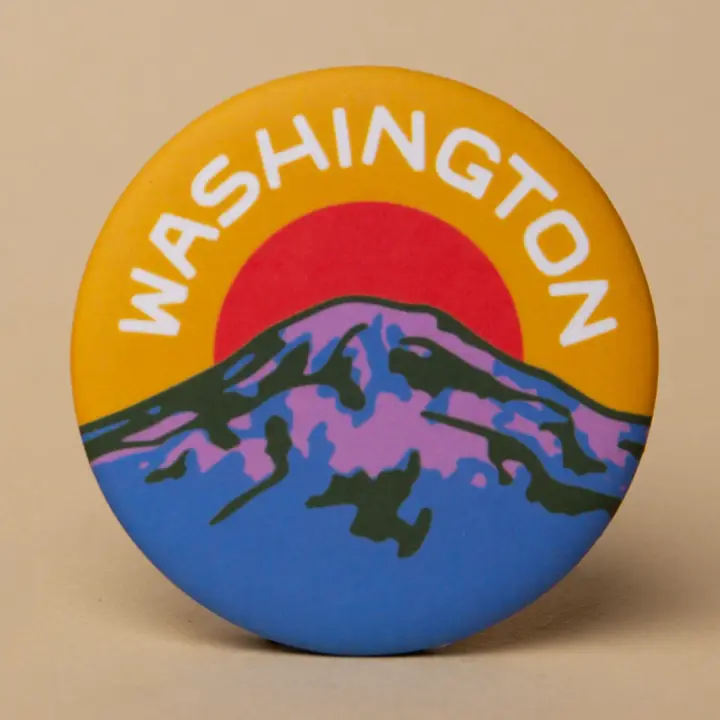 Mt. Rainier Washington (Yellow) Round Magnet