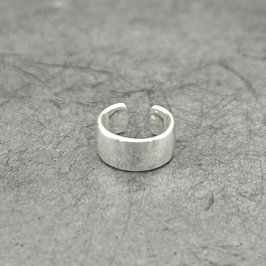 The Perfect Wide Earcuff - Silver