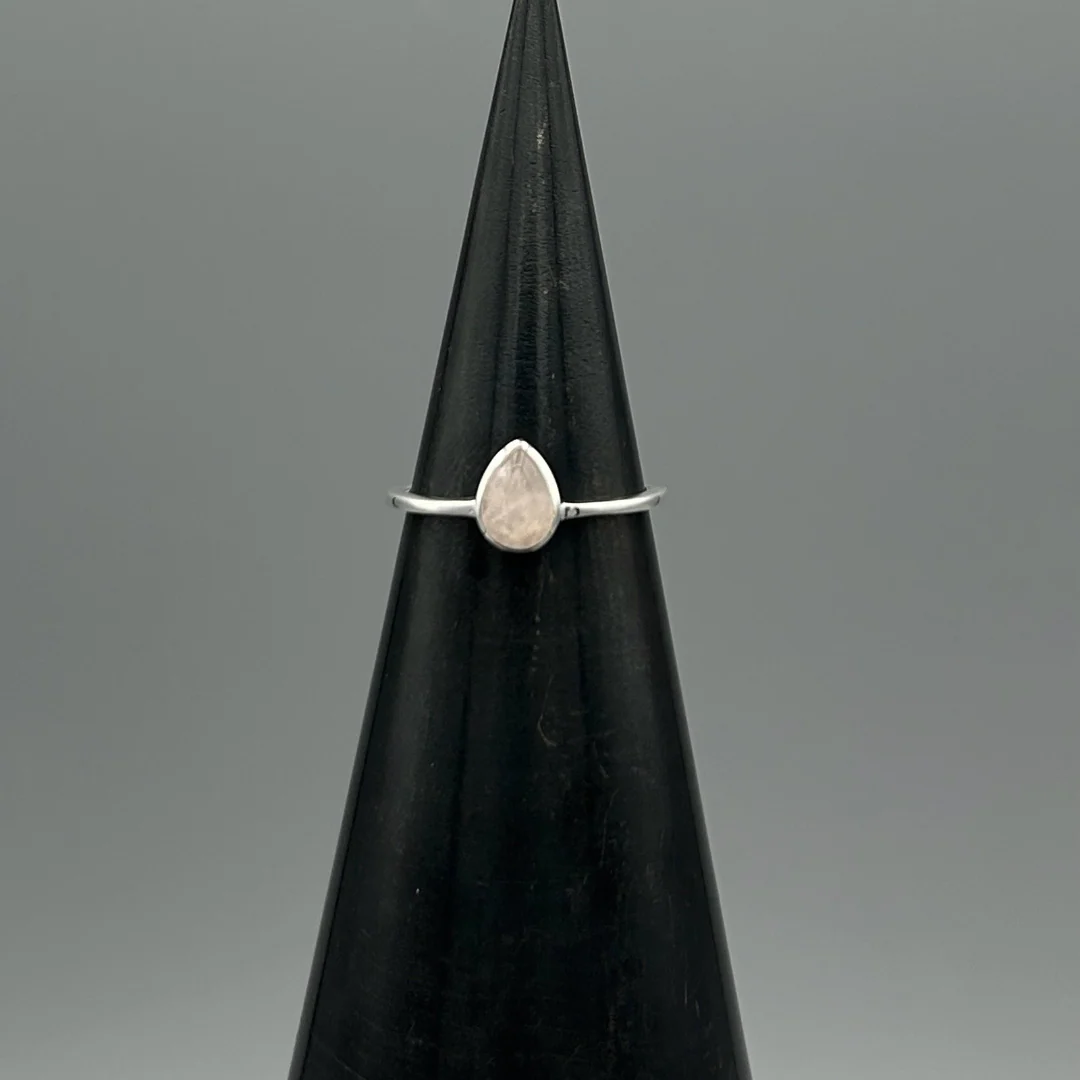 Silver Teardrop Rose Quartz Ring